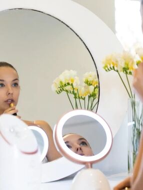 Revlon Illuminating LED Cordless Beauty Mirror